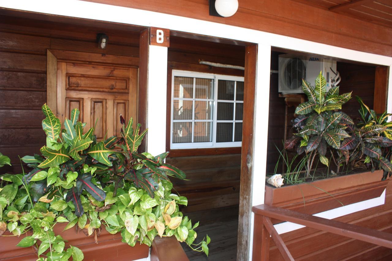 Utila Lodge Esterno foto